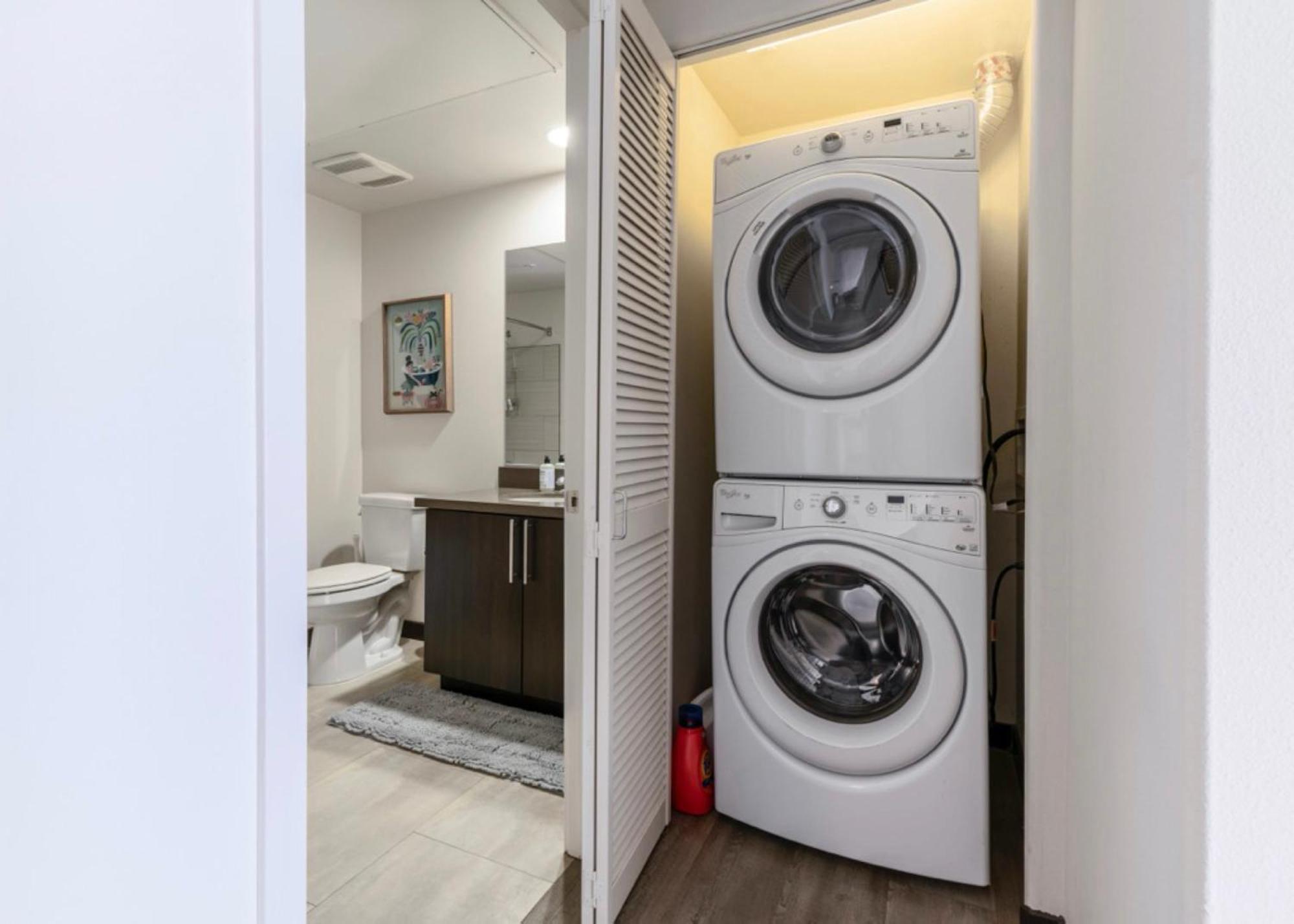 Apartment Weho Topfloor D *